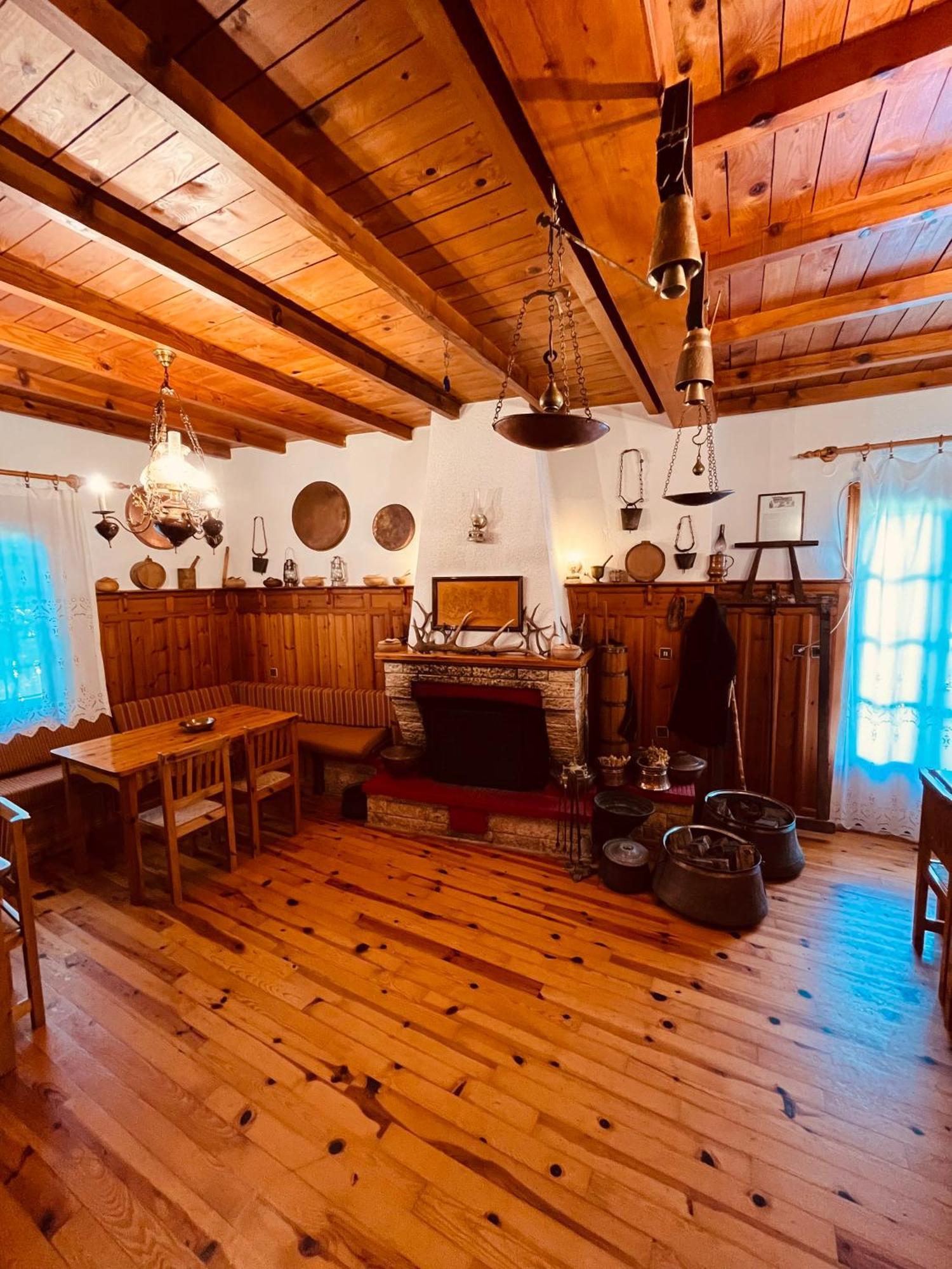 9Mouses Chasiotis Guest House Ampelakia Zewnętrze zdjęcie